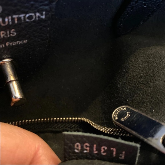 Louis Vuitton Lockme Cabas Noir Tote - Picture 7 of 8